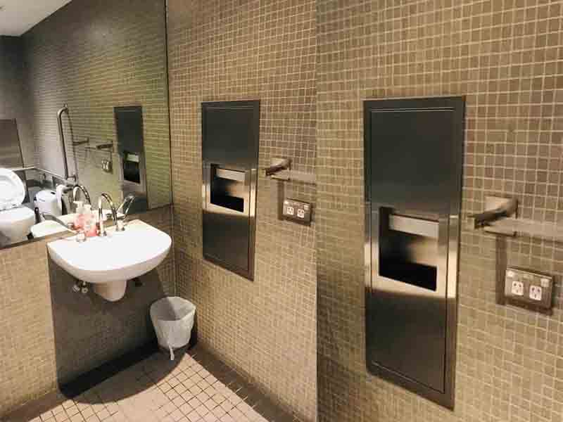 Sanitized commercial washroom